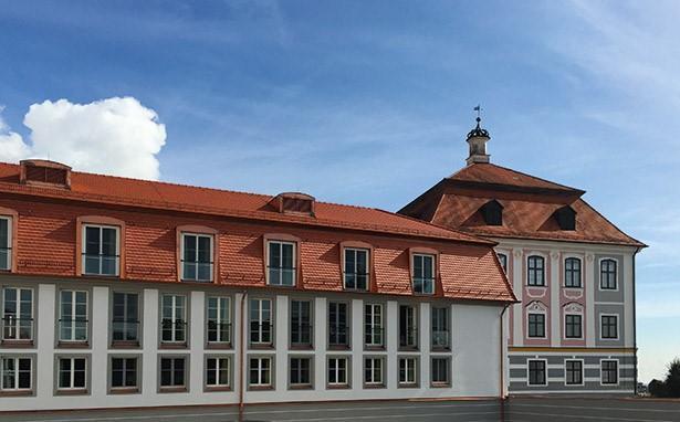 Hotel Schloss Leitheim Exterior photo