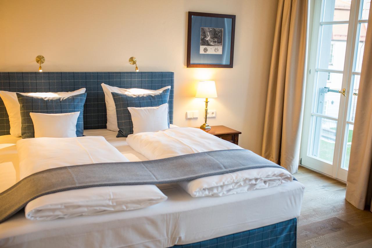 Hotel Schloss Leitheim Room photo